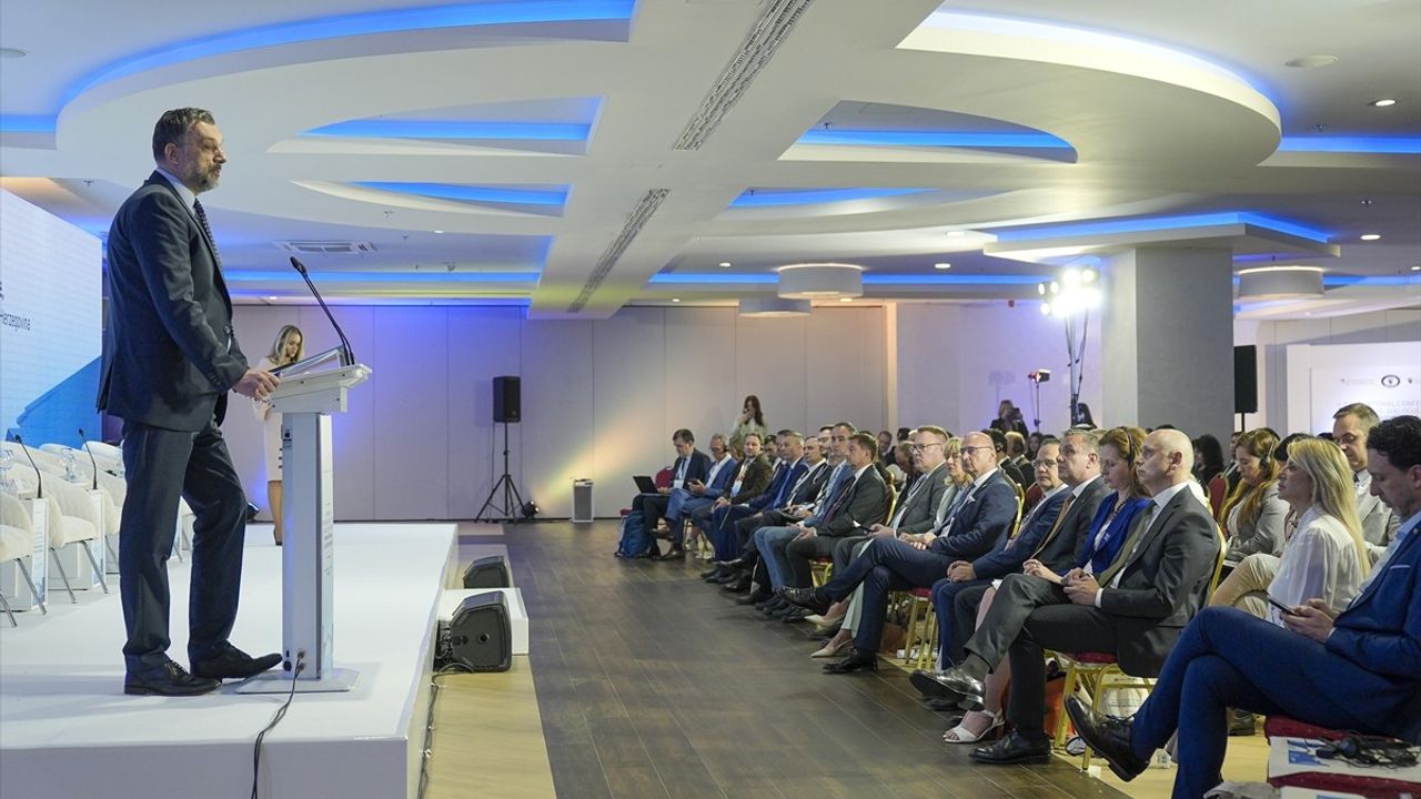 Mostar 2025 Konferansı: Geleceğe Yönelik Diyaloglar