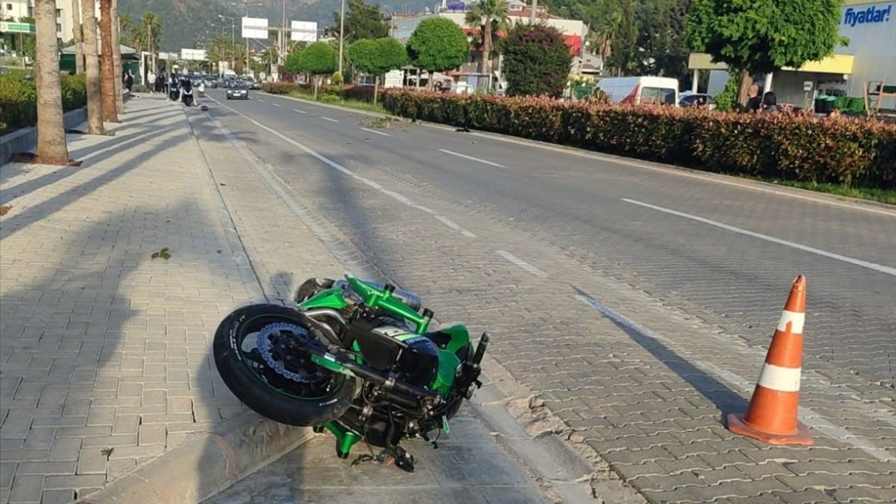 Muğla'da Motosiklet Kazası: 12 Yaşındaki Çocuk Hayatını Kaybetti