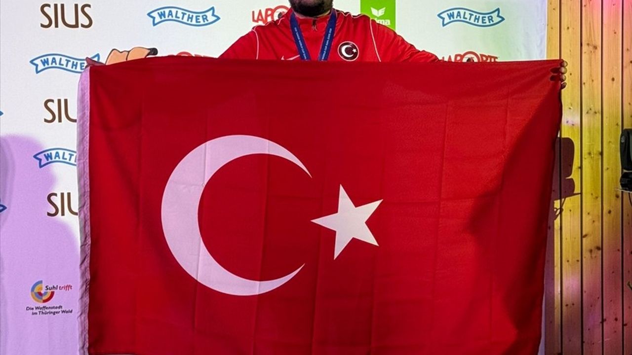 Muhammet Seyhun Kaya Bronz Madalya Kazandı