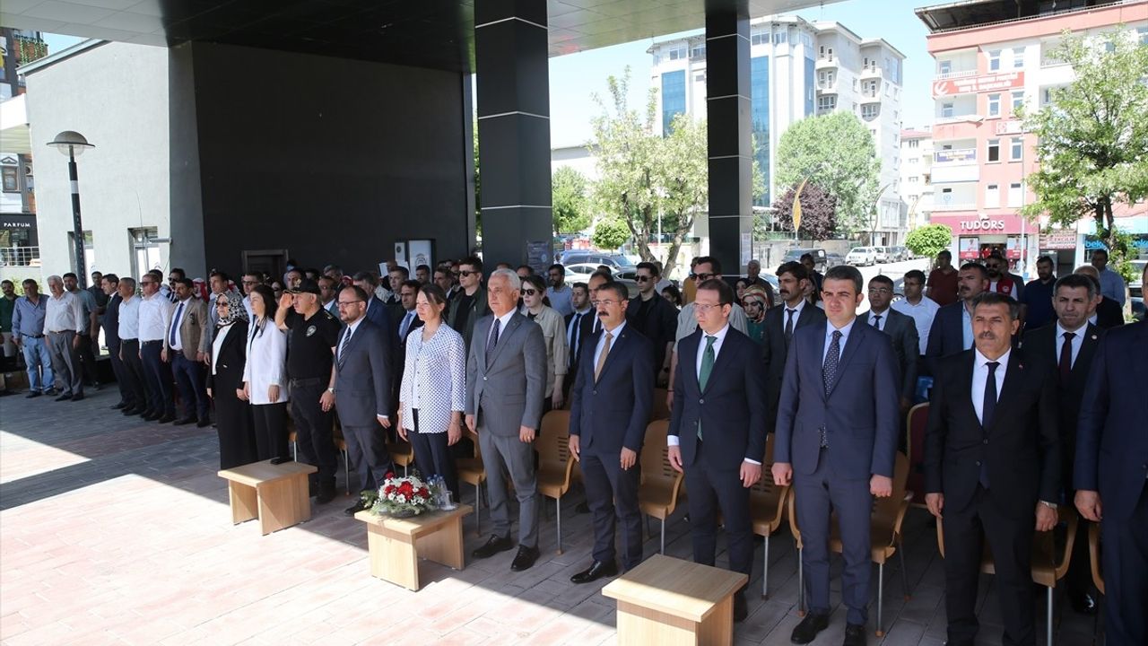 Muş'ta Hayat Boyu Öğrenme Haftası Coşkuyla Kutlandı