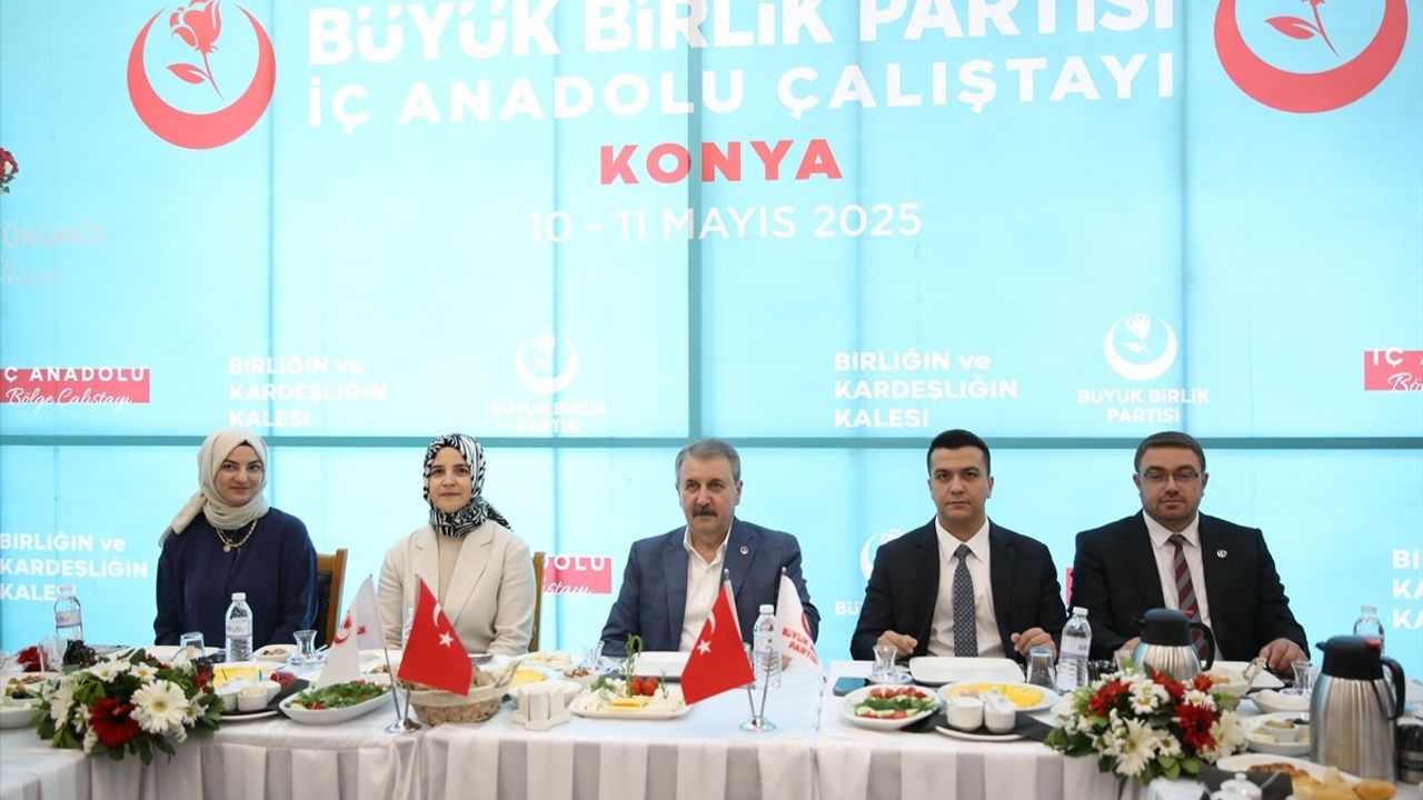 Mustafa Destici'den Kadın ve Çocuk Cinayetlerine Karşı Müebbet Ceza Çağrısı