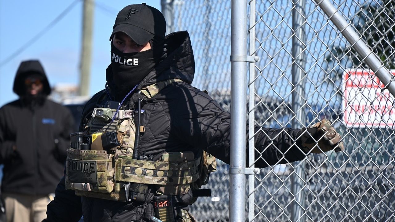 Newark Belediye Başkanı Gözaltına Alındı