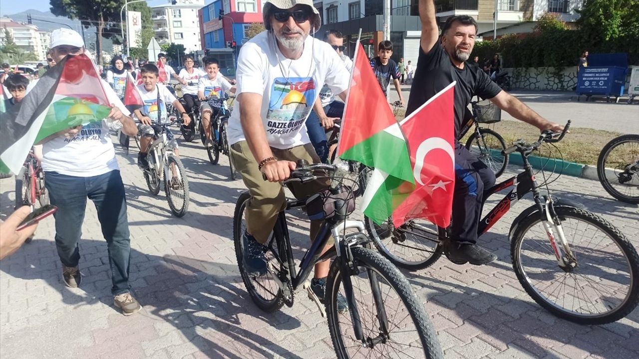 Osmaniye'de Kudüs-Gazze-Mavi Marmara Temalı Bisiklet Turu Düzenlendi