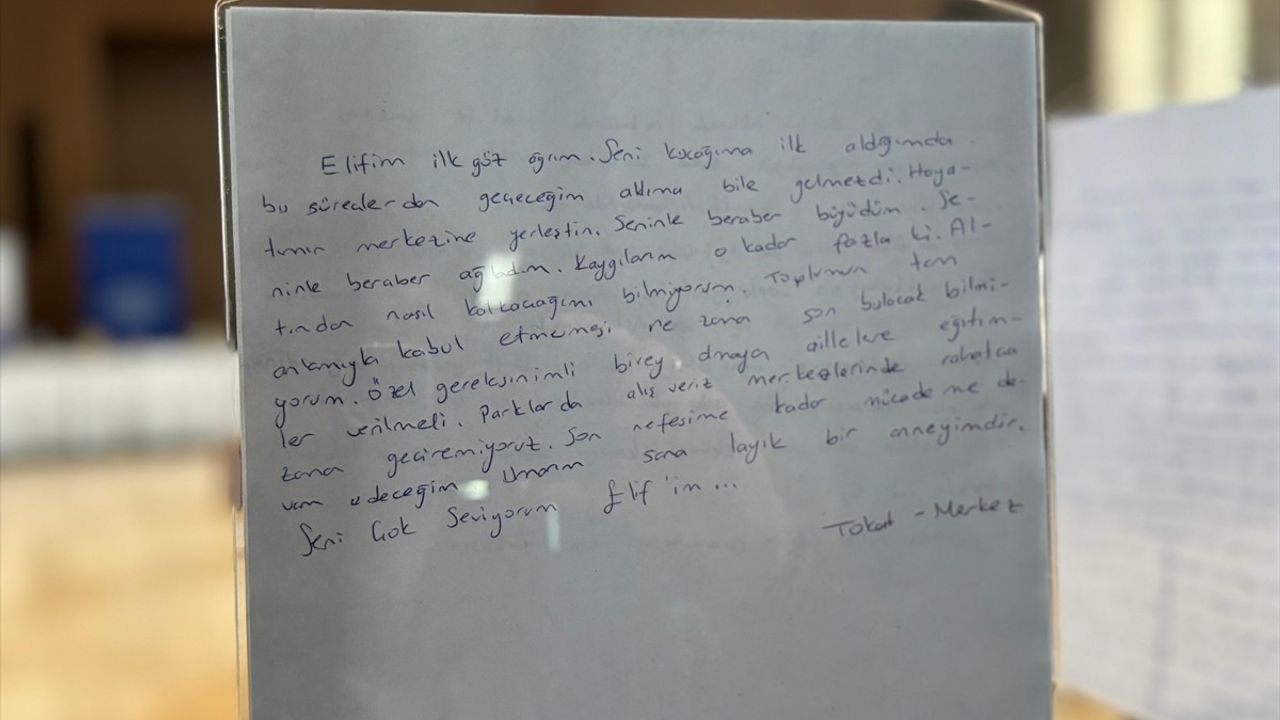 Özel Gereksinimli Çocukların Annelerinin Mektupları Sergisi Açıldı
