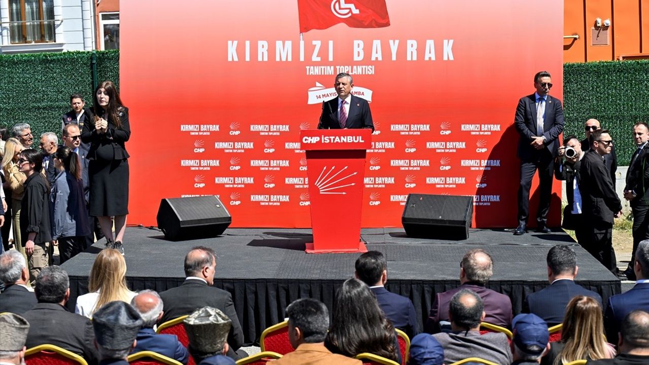 Özgür Özel: Yerel Yönetimlerin Güçlendirilmesi Gerekiyor