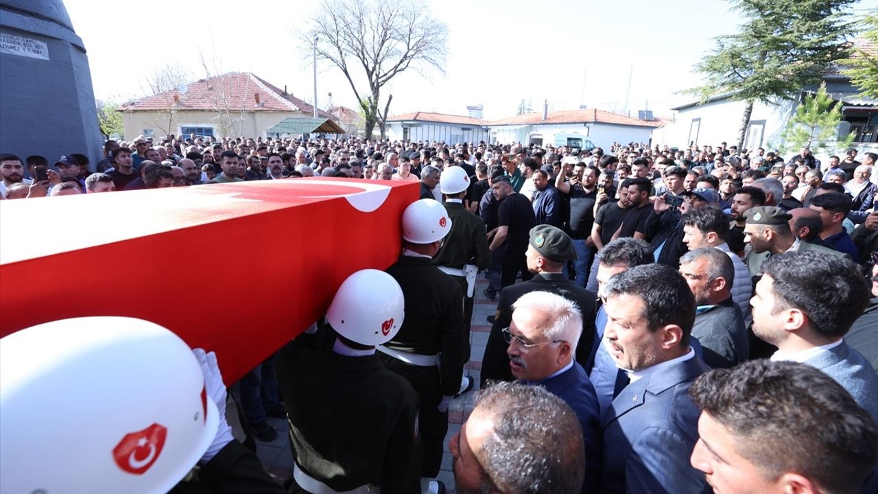 Piyade Uzman Çavuş Gökhan Dal Aksaray'da Son Yolculuğuna Uğurlandı