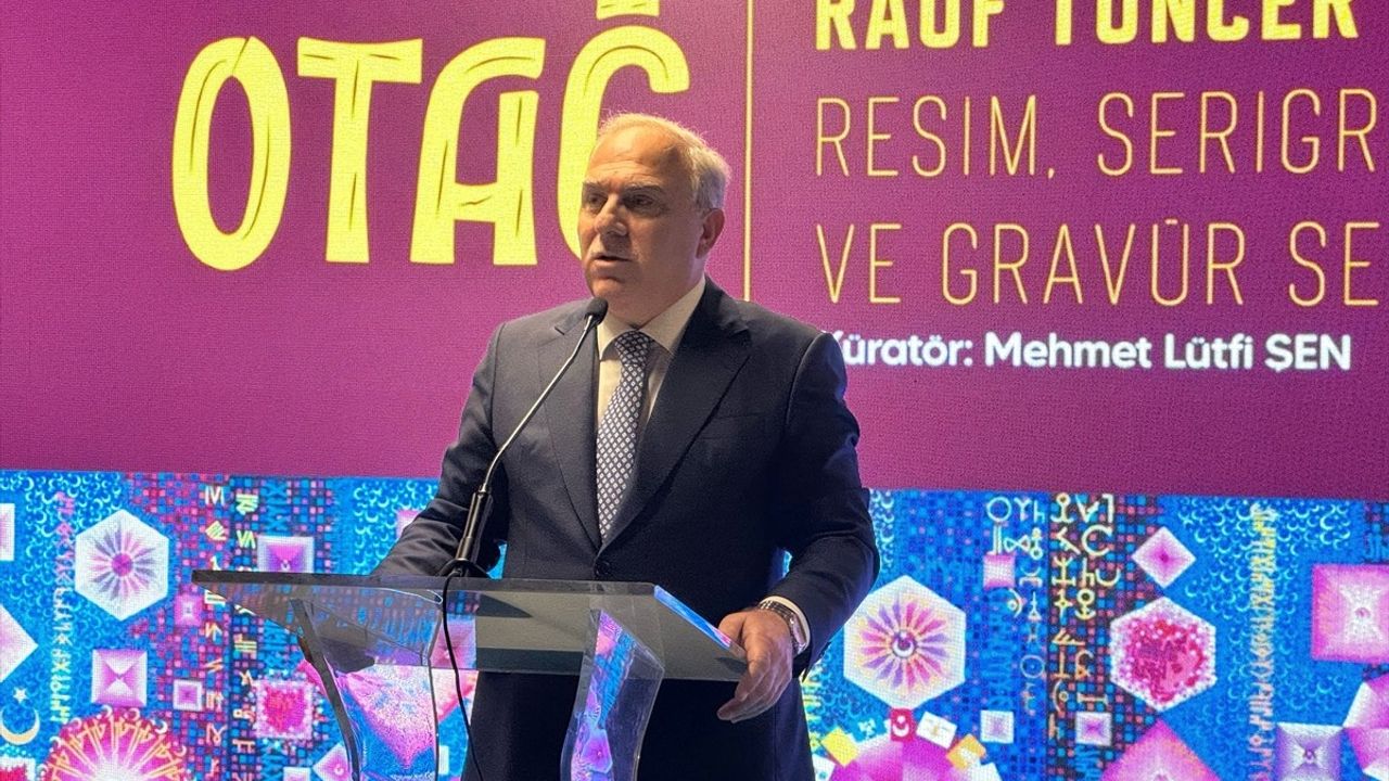 Rauf Tuncer'in Otağ Sergisi Fatih'te Sanatseverlerle Buluştu