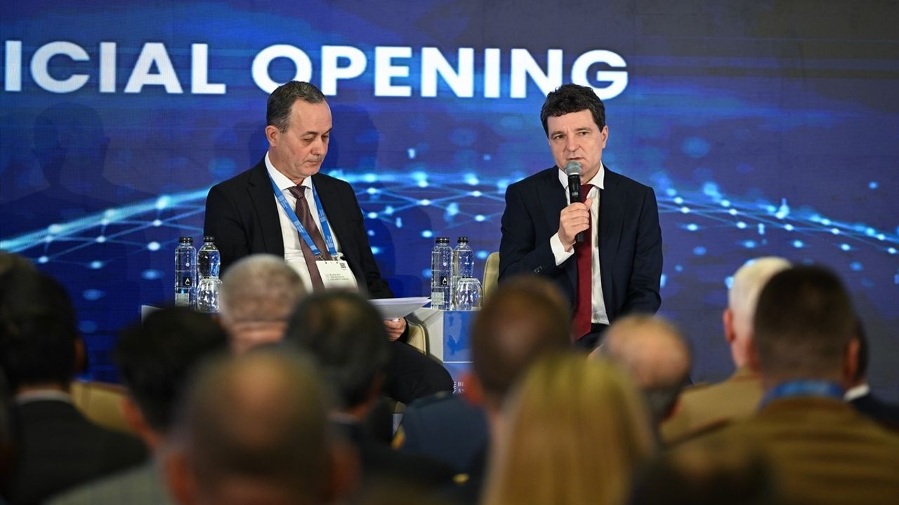 Romanya Cumhurbaşkanı Dan'dan Ukrayna'ya Destek Sözü