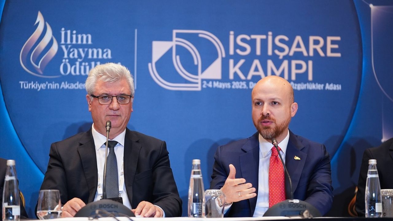 Sağlıkta Teknolojik İstiklal Çalıştayı: Türkiye'nin Geleceği İçin Stratejiler