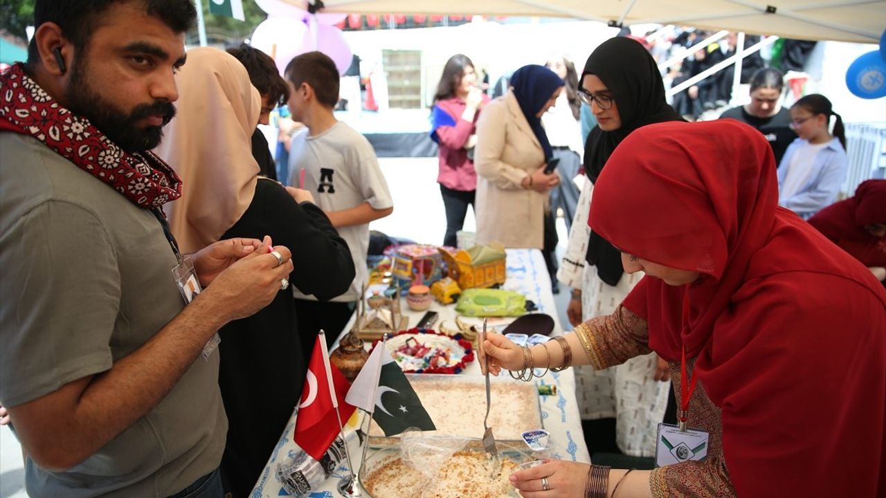Sakarya'da Kültürler Buluştu: Uluslararası Öğrenciler Etkinliği