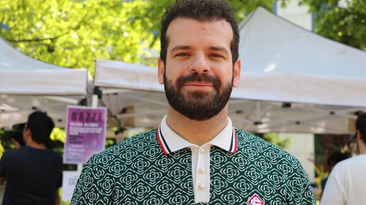 Sakarya Üniversitesi Öğrencilerinden Gazze İçin Dayanışma Kermesi