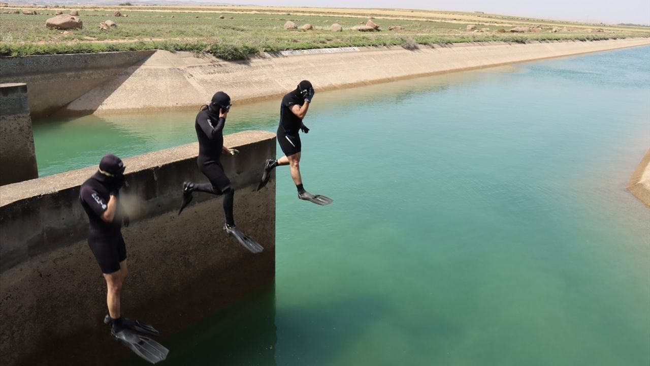Şanlıurfa'da Akıntıya Kapılan Çocuk İçin Arama Çalışmalarına Ara Verildi