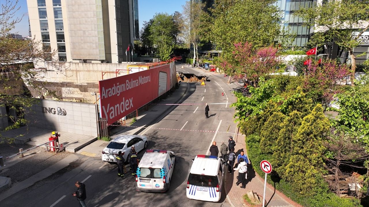 Sarıyer'deki Yol Çökmesi Olayı ve Altyapı Çalışmaları