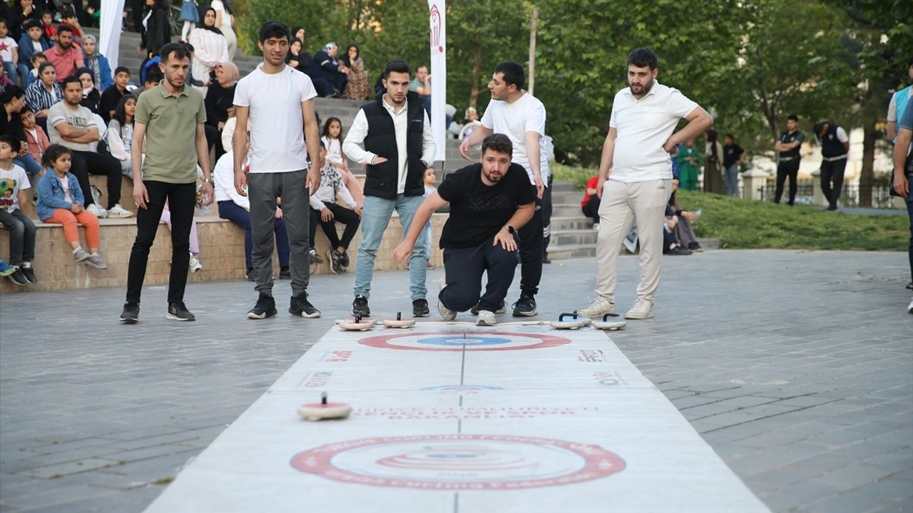 Siirt'te Hıdırellez Şenliği Coşkuyla Kutlandı