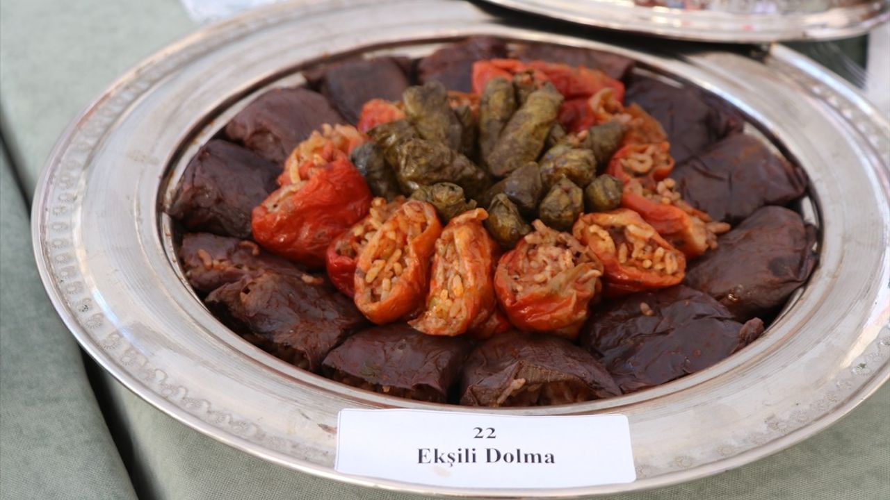 Siirt'te Türk Mutfağı Haftası Etkinlikleri Kapsamında Yemek Yarışması Düzenlendi