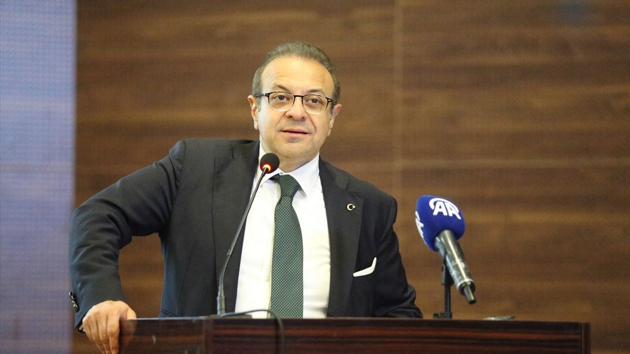 Siirt'te 'Türkiye Yüzyılı'nda AB ile İlişkilerimiz' Konferansı