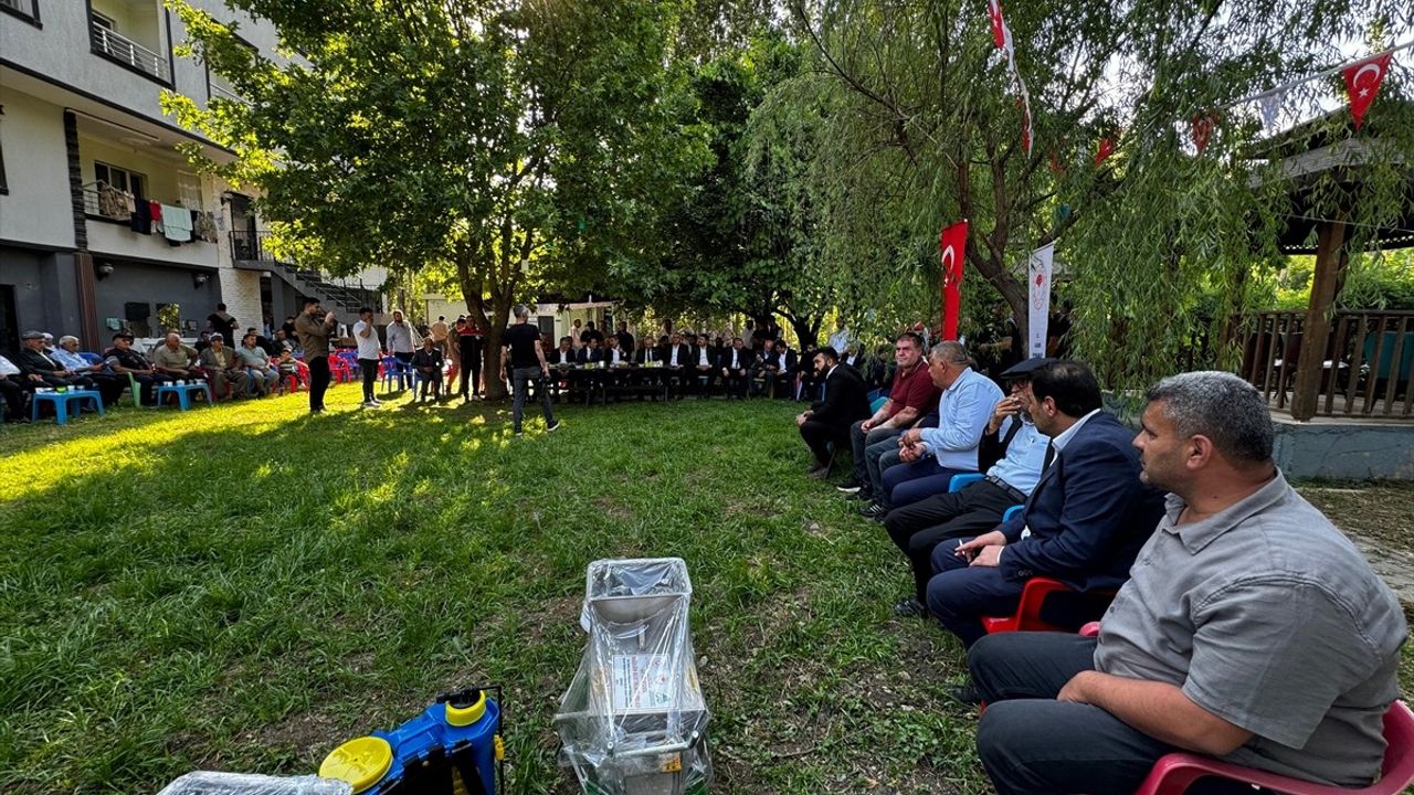 Şırnak'ta Bağcılık Malzemesi Dağıtımı Yapıldı