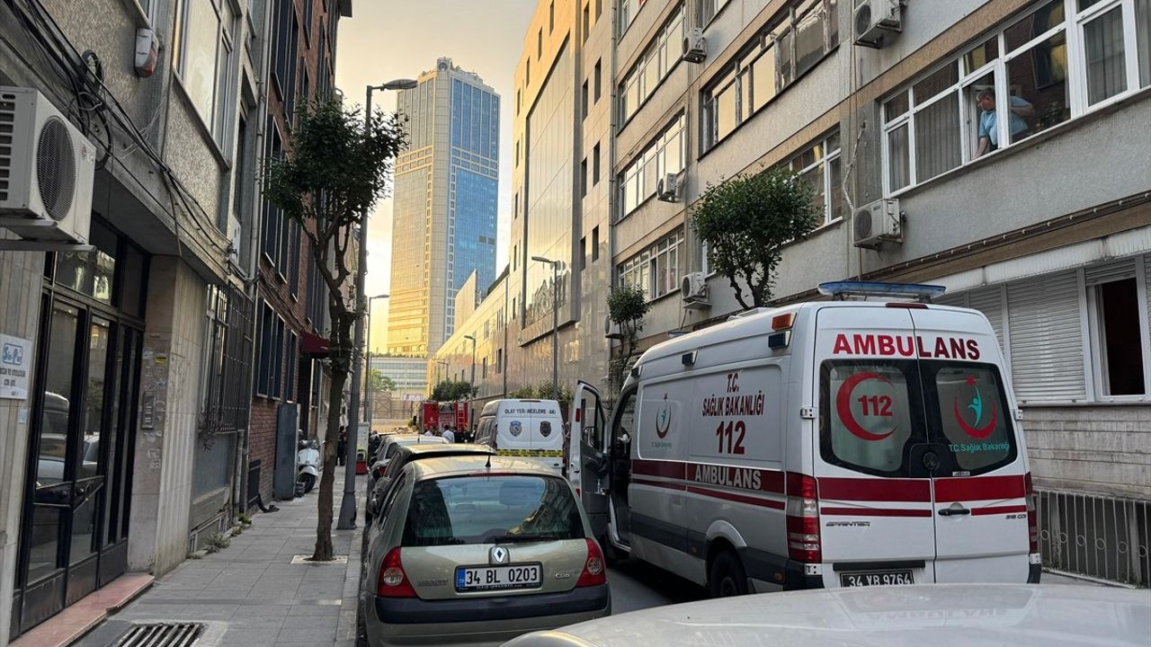 Şişli'de Trajik Yangın: 80 Yaşındaki Kadın Hayatını Kaybetti