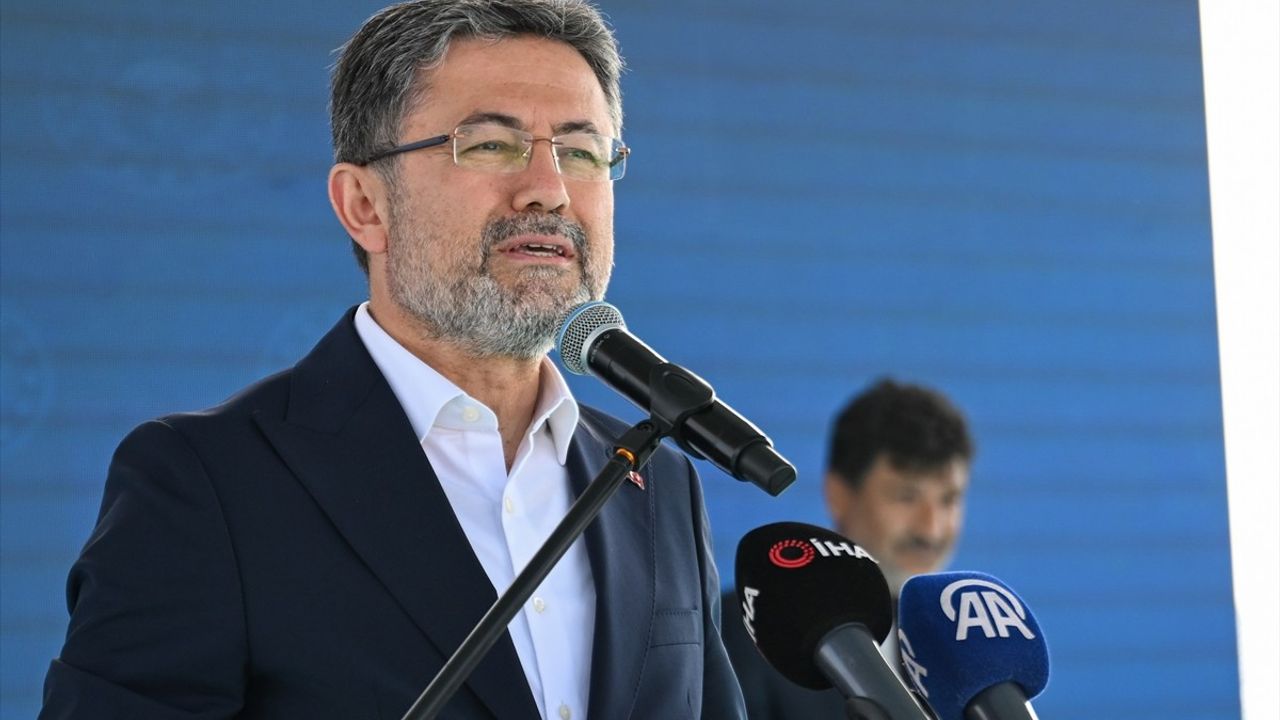 Tarım ve Orman Bakanı Yumaklı Adana'da Tarım Politikalarını Açıkladı