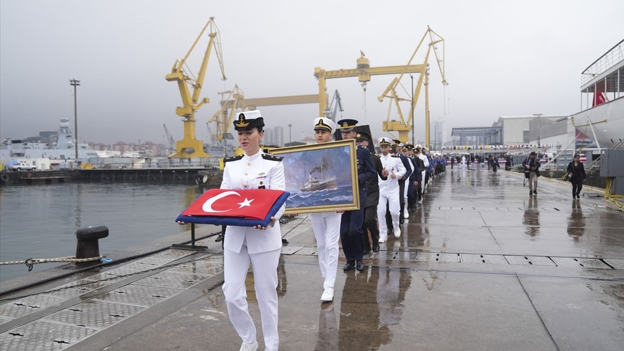 TCG Anadolu ile 19 Mayıs'a Yolculuk