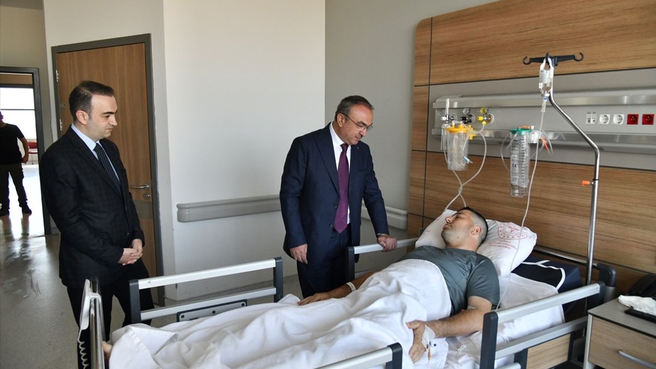 Tekirdağ Valisi'nden Yaralı Polise Ziyaret