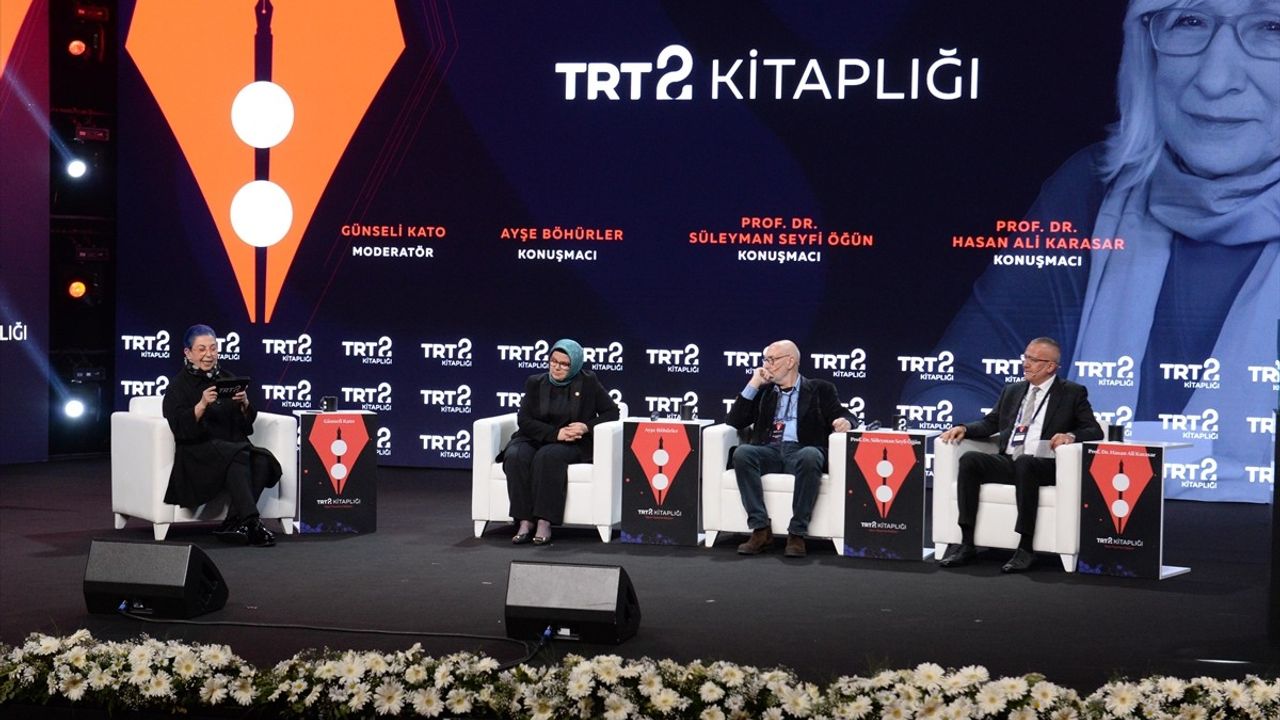 Teoman Duralı ve Alev Alatlı'nın Düşünceleri İncelendi