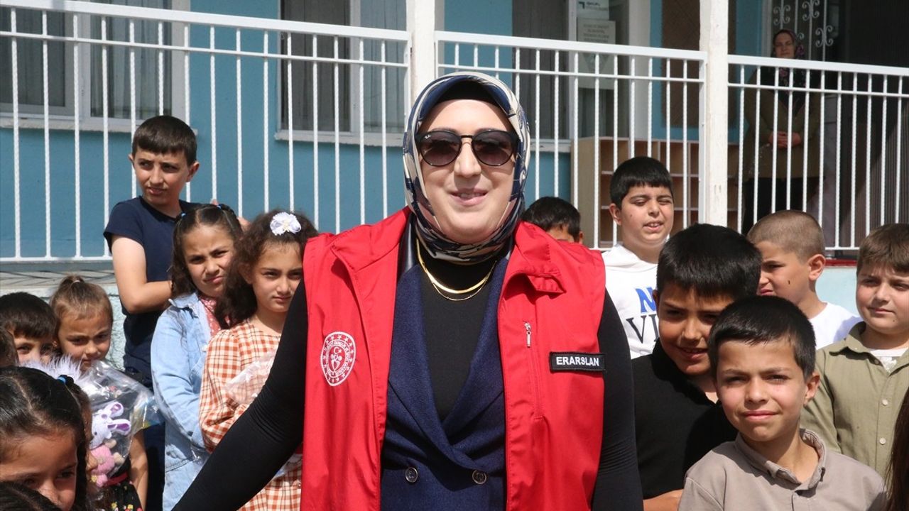 Tokat'ta Öğrencilerden Anlamlı Hediye
