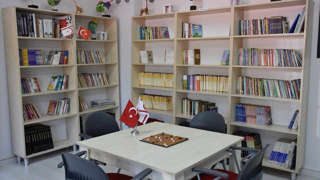 Trabzon'da 'Şampiyon Melekler' Kütüphanesi Açıldı