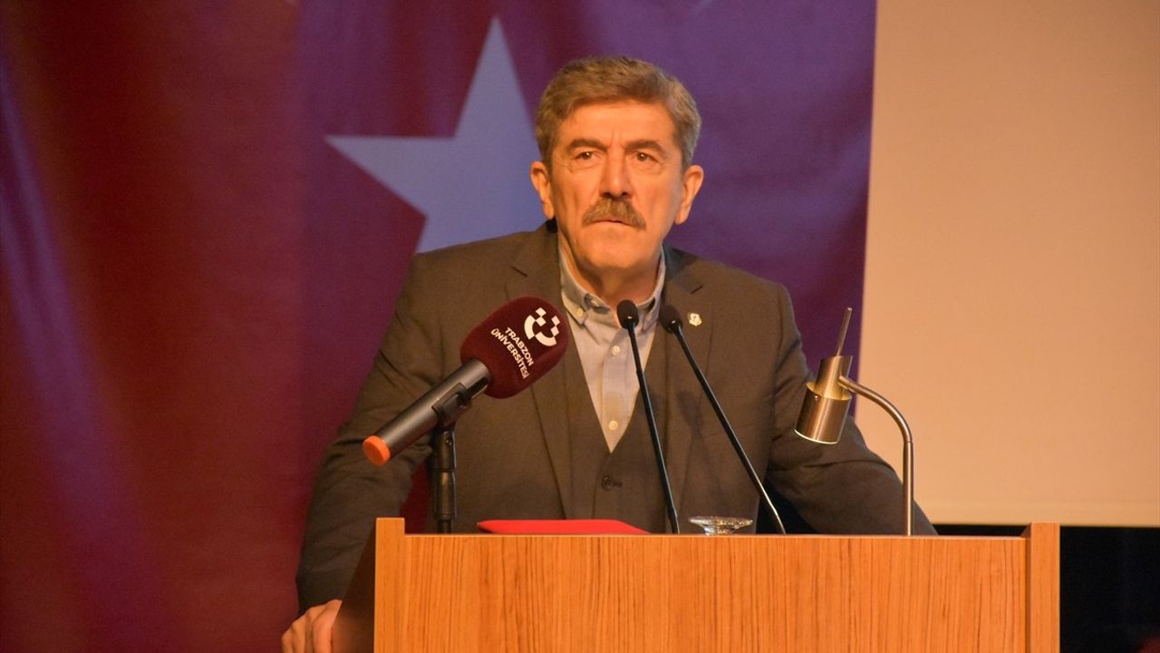 Trabzon'da Uluslararası Eğitim Bilimleri Kongresi Başladı