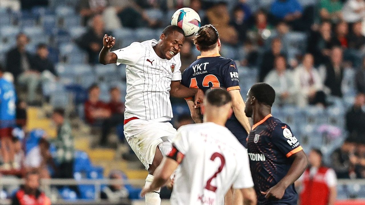 Trendyol Süper Lig'de Heyecan Dolu Maç: Hatayspor 2 - Başakşehir 4