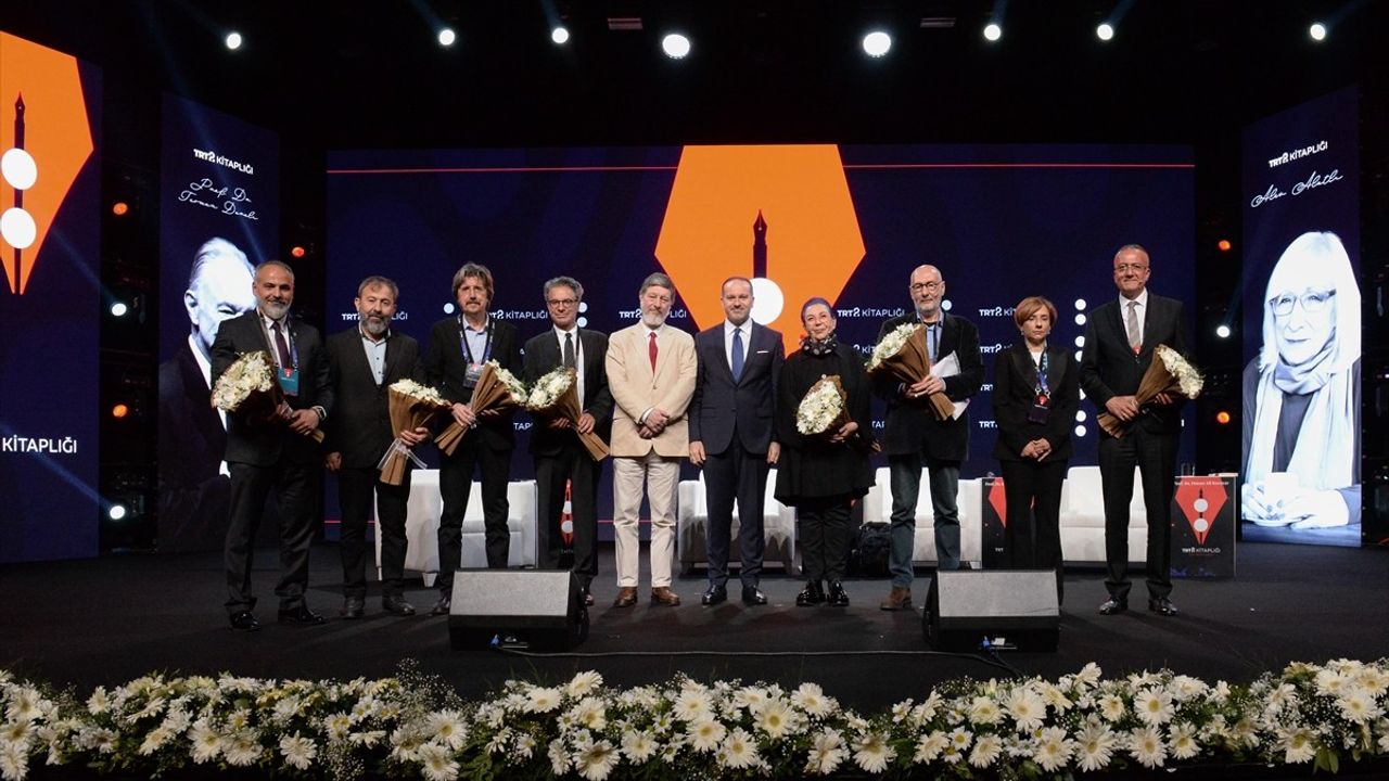 TRT 2 Kitaplığı: Kültürel Bellek İçin Kalıcı Eserler