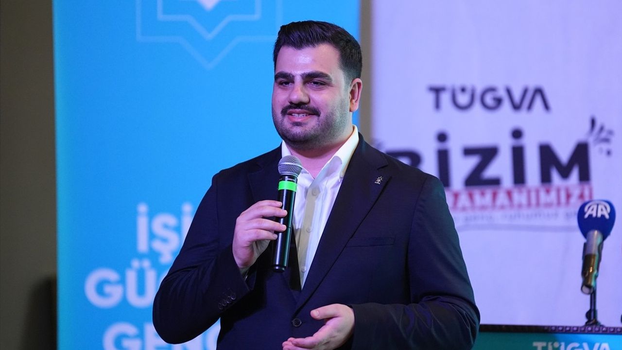 TÜGVA İzmir İl Genel Kurulu'nda Gençliğin Rolü Vurgulandı