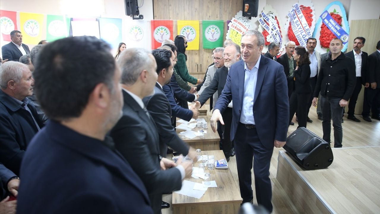 Tuncer Bakırhan Muş'ta Barış ve Tarım Üzerine Konuştu