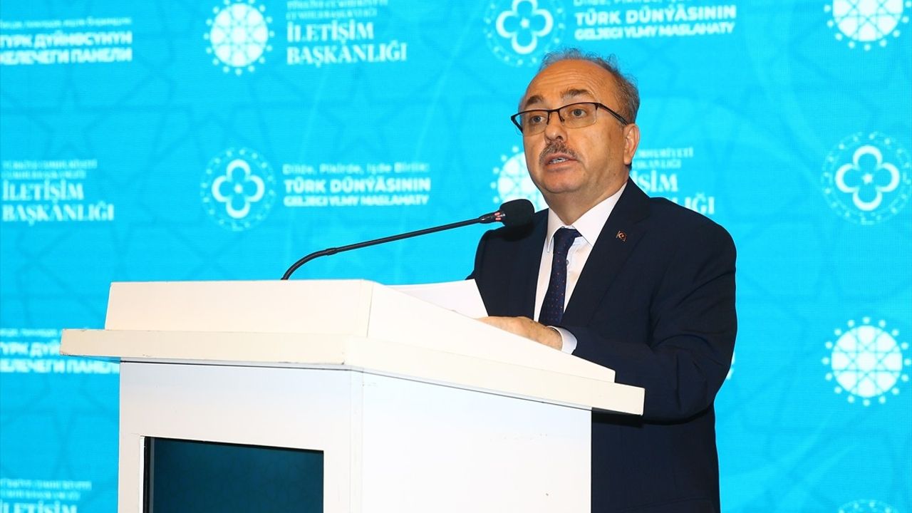 Türk Dünyası İçin Birlik: Bakü'de Panel Düzenlendi