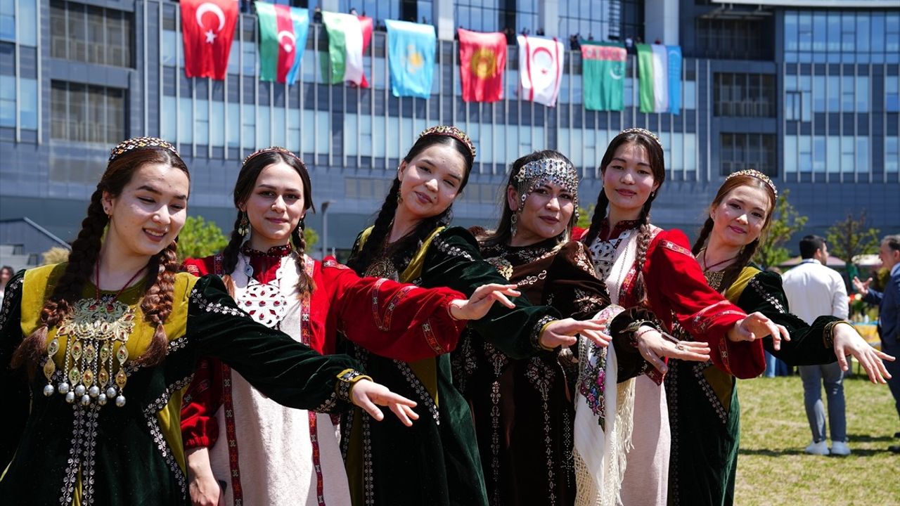 Türk Dünyası Kültür Festivali İstanbul'da Gerçekleşti