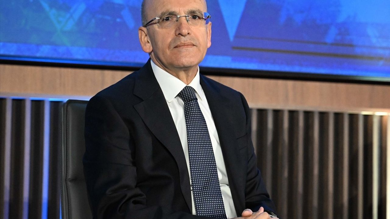 Türkiye Ekonomisi İçin Umut Verici Mesajlar: Hazine ve Maliye Bakanı Şimşek'in Vurguları