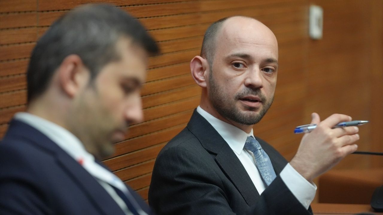 Türkiye Kamu Diplomasisi Sempozyumu: Uluslararası İlişkilerde Yeni Yaklaşımlar