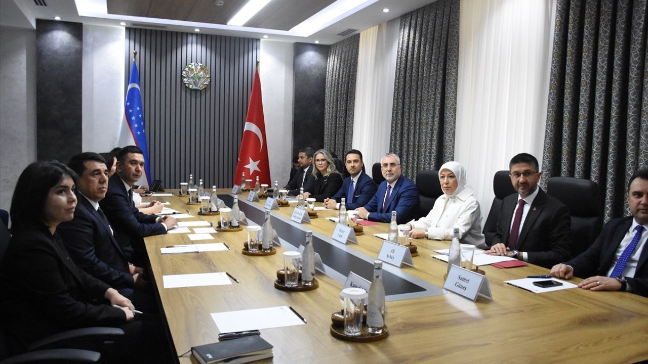 Türkiye-Özbekistan Ortak Çalışma Komisyonu İlk Toplantısı Taşkent'te Gerçekleştirildi