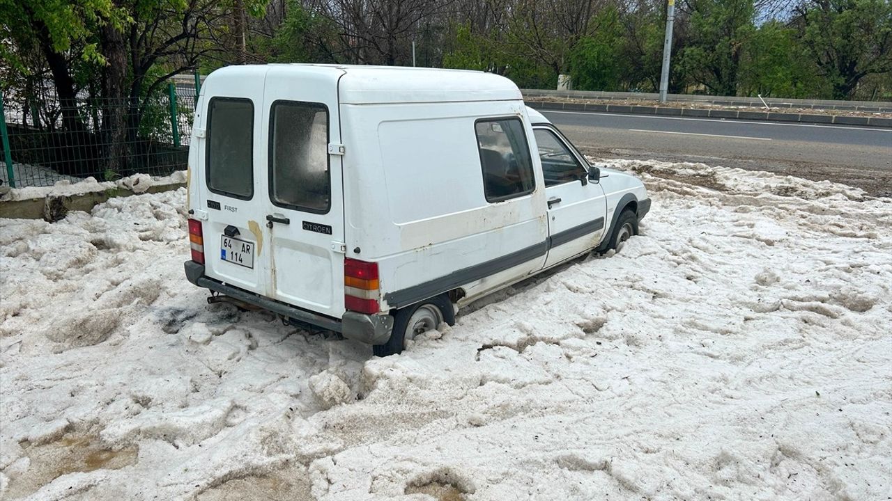Uşak'ta Sağanak ve Dolu Etkisi