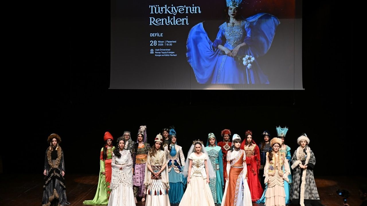 Uşak Üniversitesi'nden uluslararası iş birliği: AB Acil Sağlık Ekibi için yeni kıyafetler