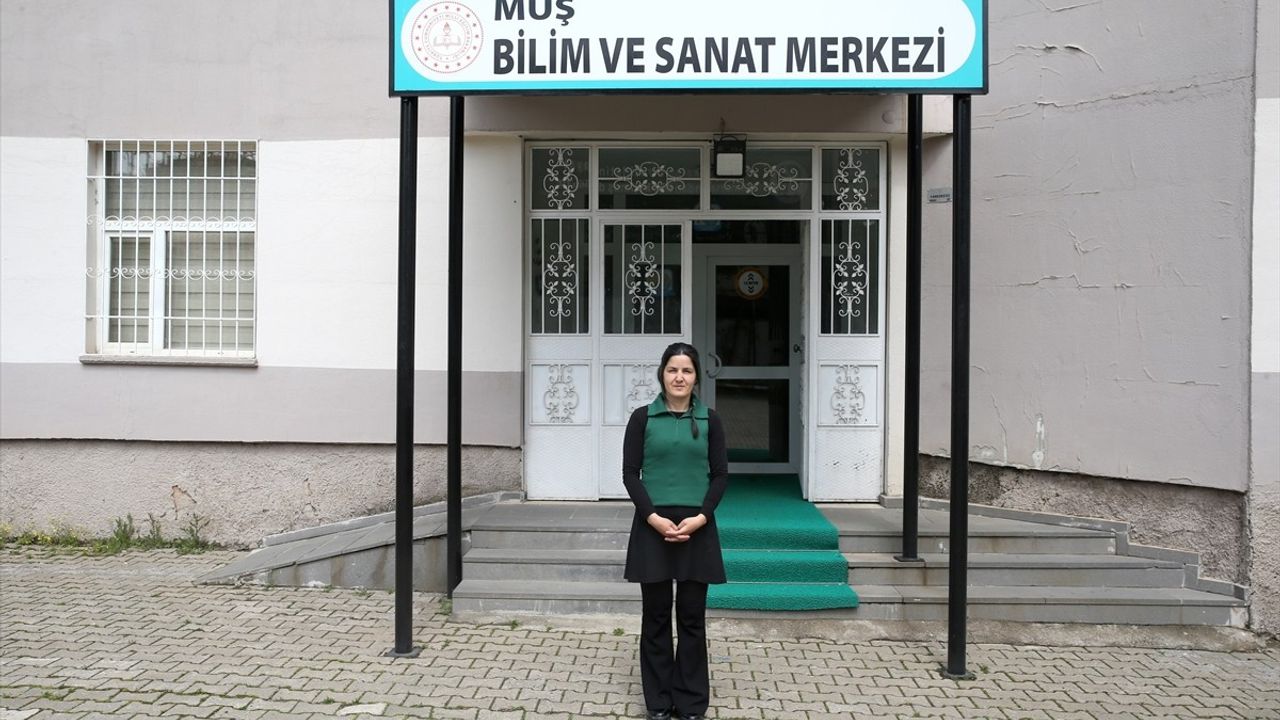 Uzayda Propolis Deneyi: Antibiyotikten Daha Etkili