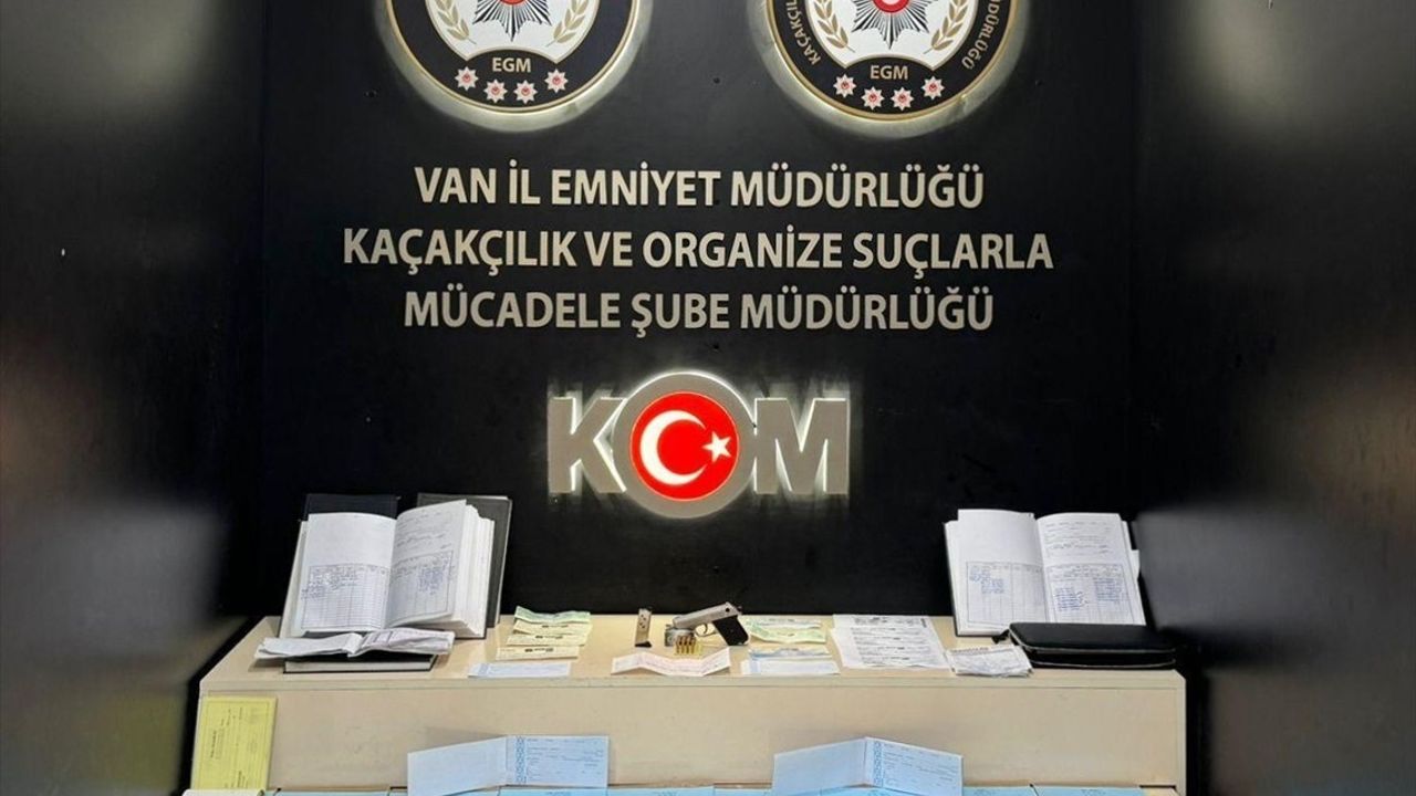 Van'da Sahte Borçlandırma Operasyonu: 9 Gözaltı