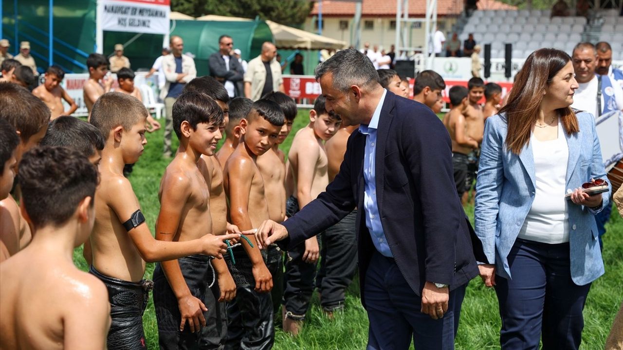 Yağlı Güreş Ligi Manavgat'ta Başladı