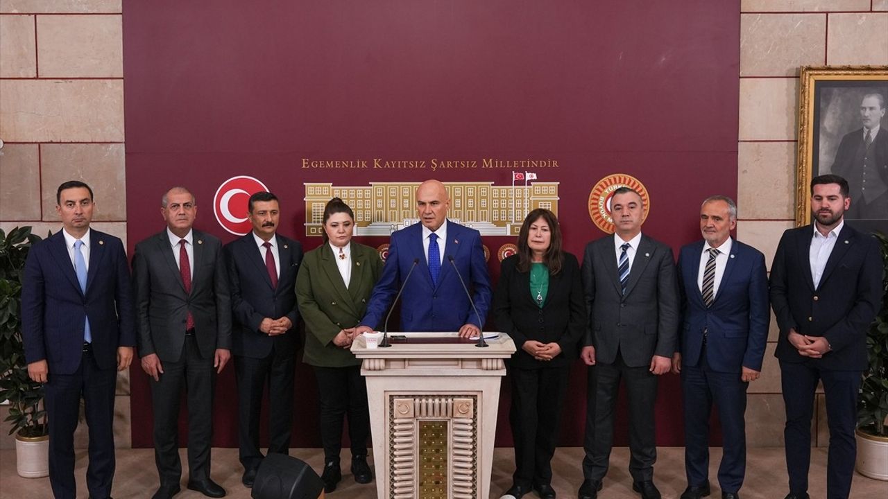 Yeni Yol Partisi ve İYİ Parti'den Meclis Eleştirisi