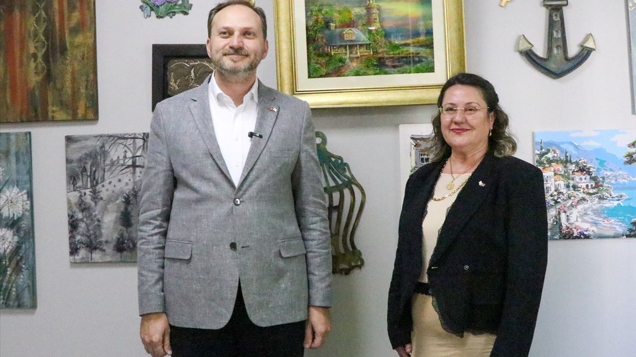 Yeşilay Genel Başkanı Çanakkale YEDAM'ı Ziyaret Etti