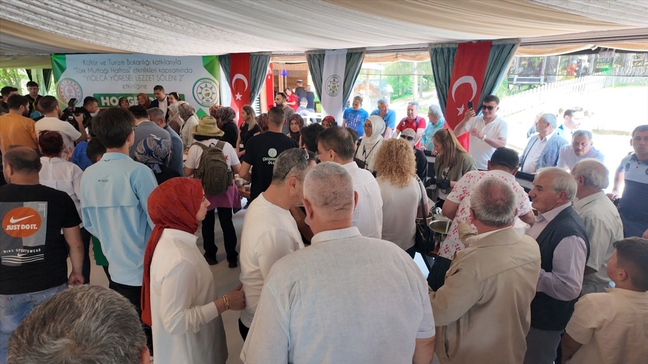 Yığılca Yöresel Lezzet Şöleni: Türk Mutfağı Haftası'nda Geleneksel Lezzetler Sevildi