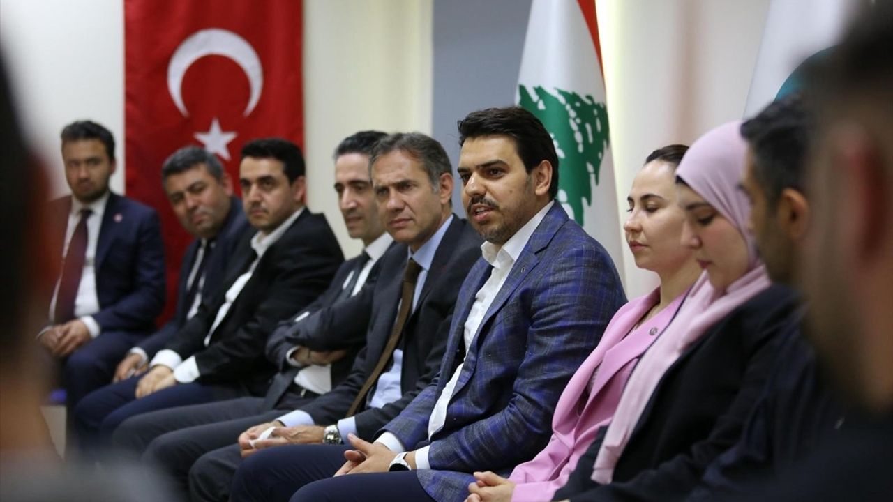 YTB Başkanı Eren Lübnan'daki Türk Vatandaşlarıyla Buluştu