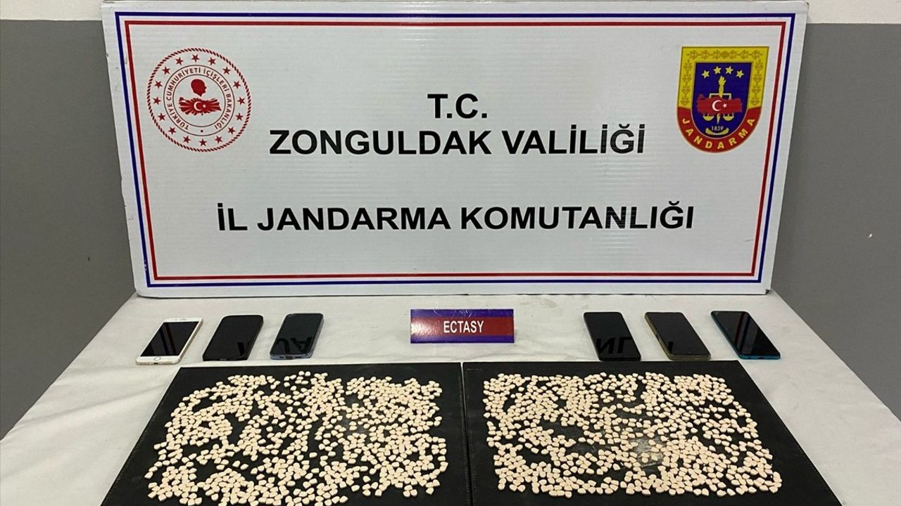Zonguldak'ta Uyuşturucu ile Mücadelede 4 Tutuklama