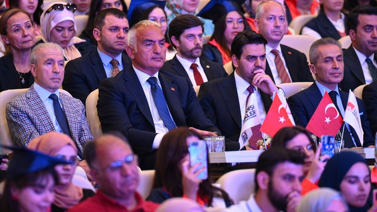 14. Uluslararası Öğrenciler Mezuniyet Töreni Ankara'da Gerçekleştirildi