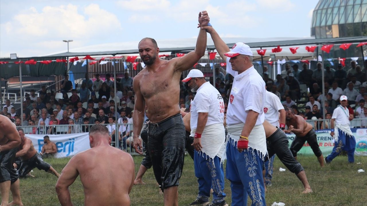 17. Sekapark Altın Kemer Yağlı Güreşleri Kocaeli'de Başlıyor